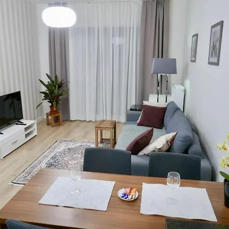 Sarmacka Apartment in Wilanów Warszawa Zewnętrze zdjęcie